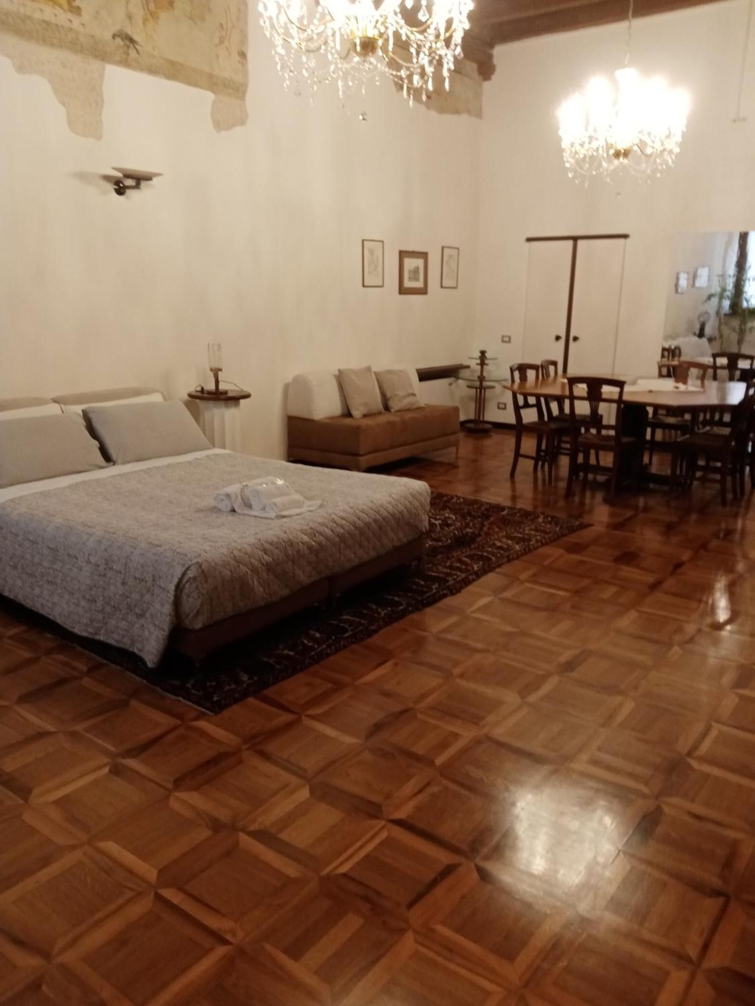 Casa Turandot Verona Luaran gambar